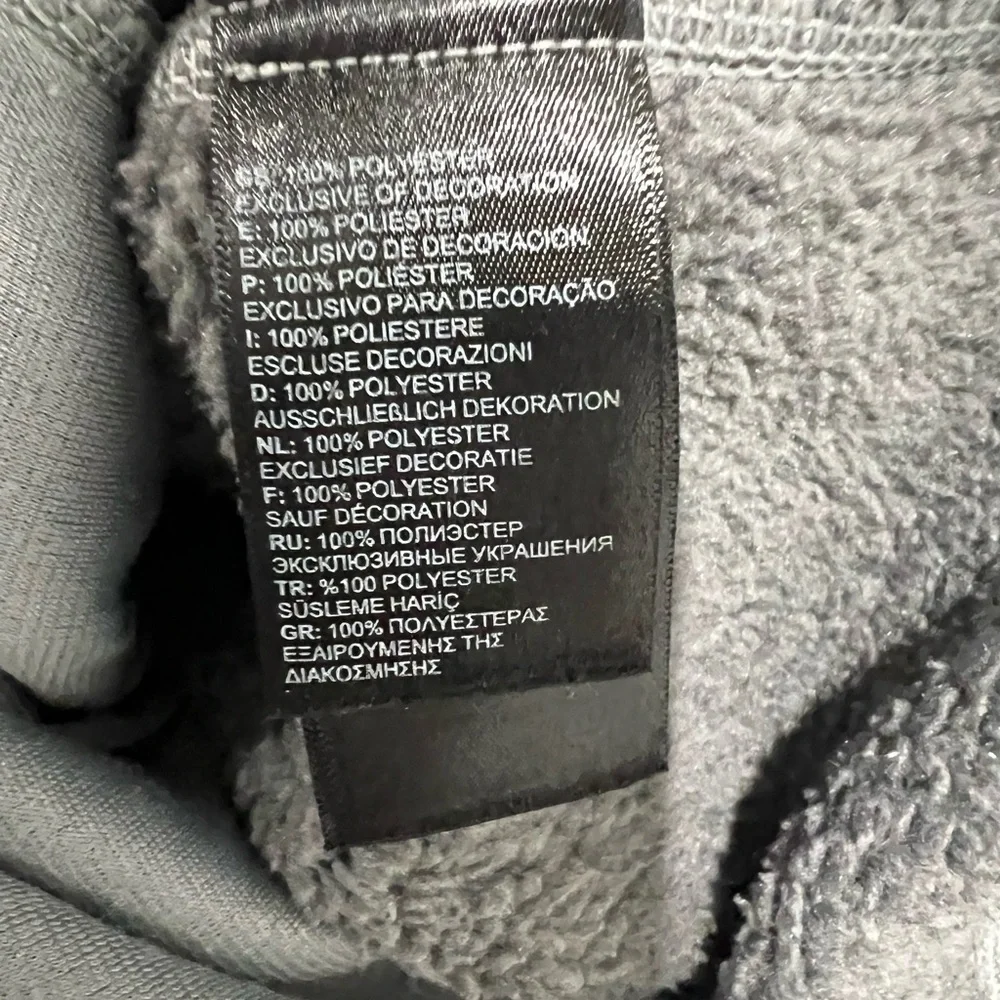 The North Face Men's Gordon Lyons Vest. Vest  3 pockets  grey Men's L